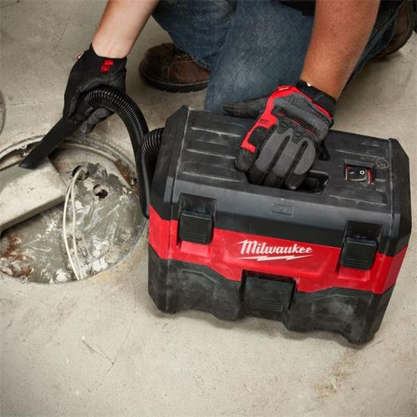 MILWAUKEE M18 VACUUM