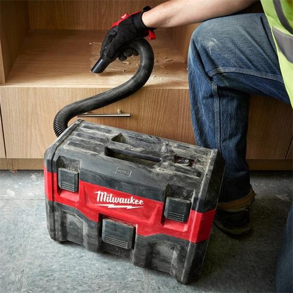 MILWAUKEE M18 VACUUM