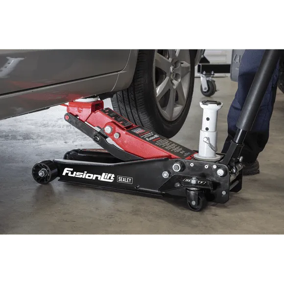 3200LEHL_ACT_IN_USE_PIC2_DFC1356477