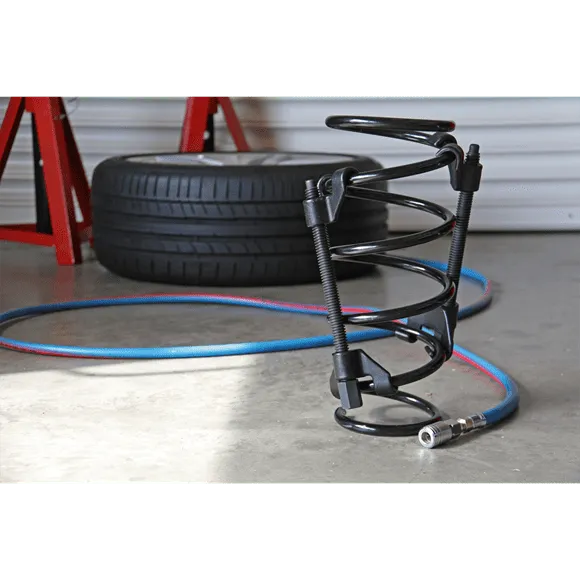 AK3841.V2_GARAGE_ACT_PIC2