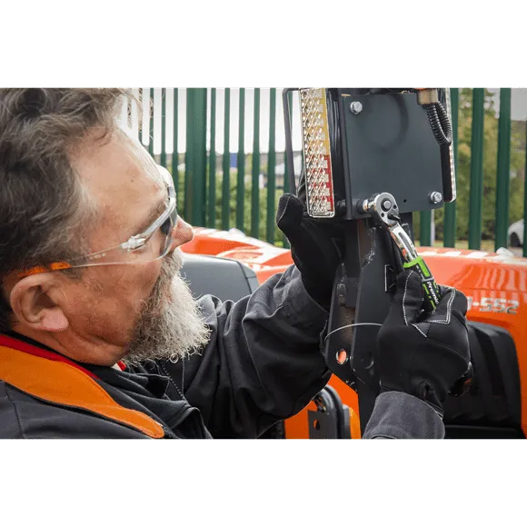 AK7980HV_ACT_IN_USE_PIC6_DFC1296963