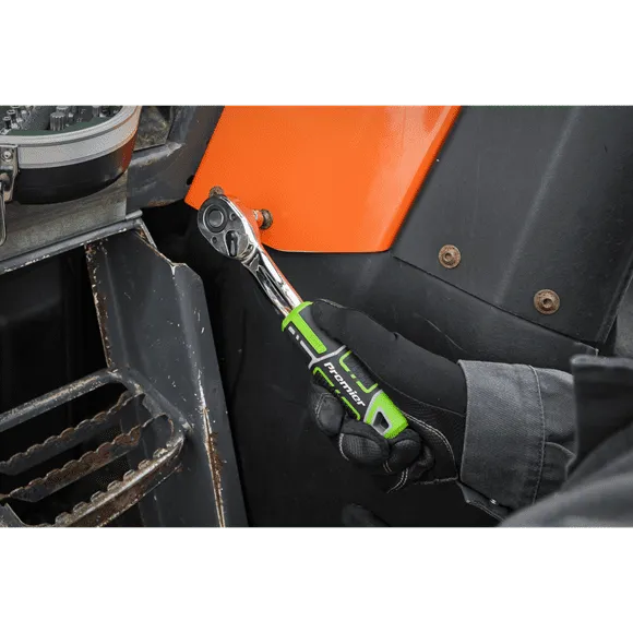 AK7980HV_ACT_IN_USE_PIC8_DFC1296965