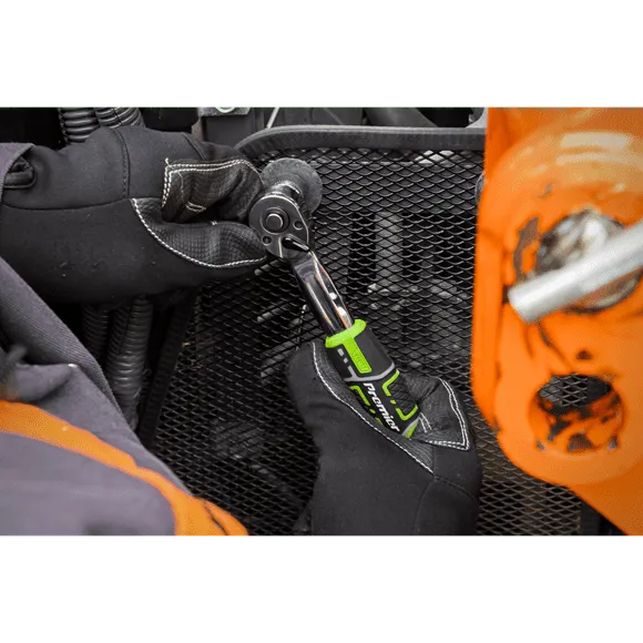 AK7980HV_ACT_IN_USE_PIC9_DFC1296966