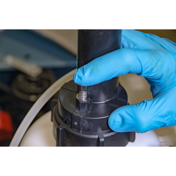 Sealey Brake & Clutch Bleeding System 2.5L VS820