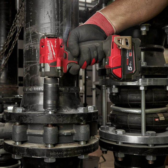 Milwaukee M18 Fuel Compact 1/2" Impact Wrench FIW2F12-502X